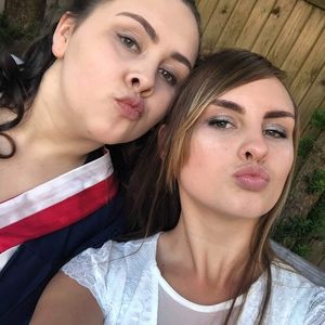 Meet your Posher, Naomi